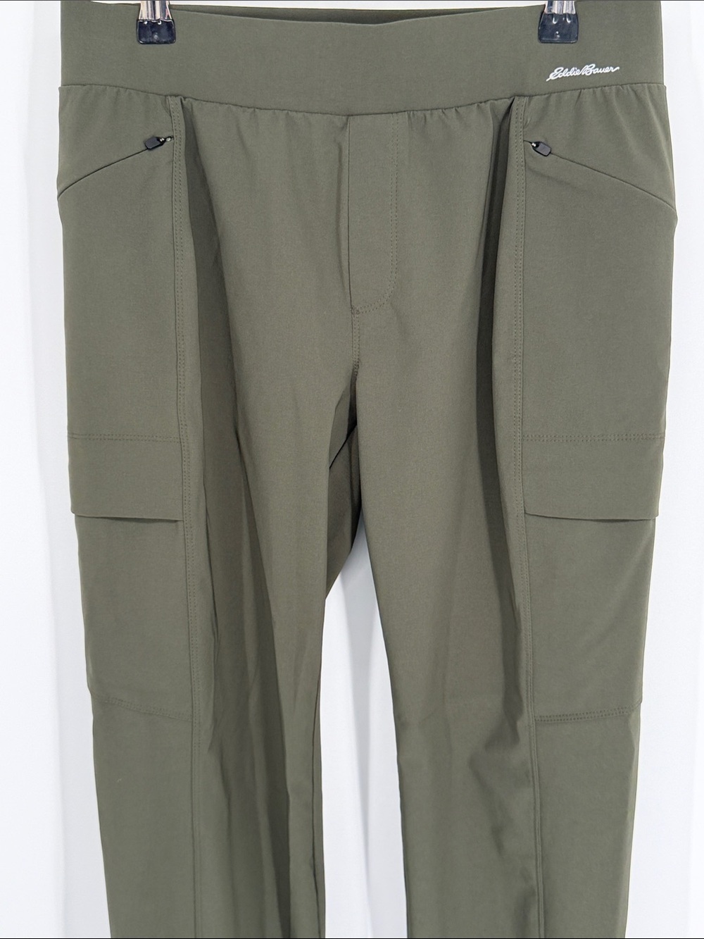 Eddie Bauer Pull-On Cargo Pants Poly/Spandex Blend Dark Green Women’s Size 6 - Picture 2 of 11